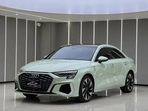 Audi A3 2022 — фото 1