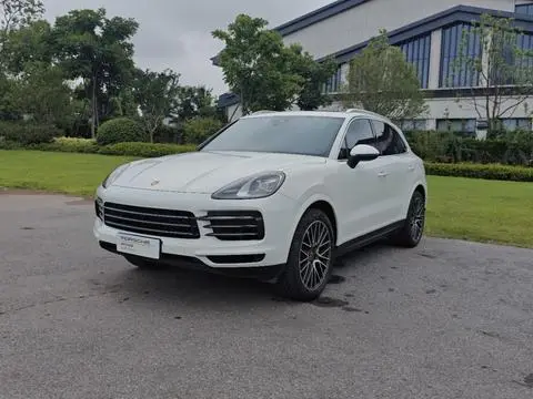 Porsche Cayenne 2019 — фото 1