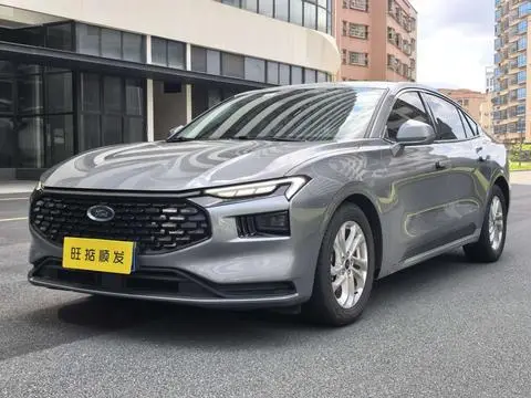 Ford 蒙迪欧 2022 — фото 1