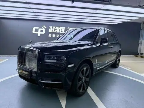 Rolls Royce Cullinan 2023 — фото 1