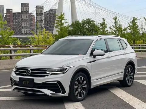 Volkswagen Tiguan L 2023