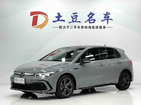 Volkswagen Golf 2021