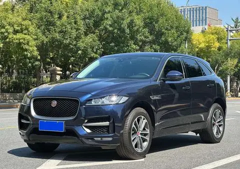 Jaguar F-PACE 2016