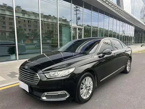 Ford 金牛座 2015