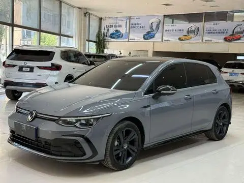 Volkswagen Golf 2021