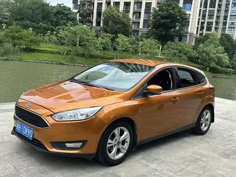 Ford Focus 2015 — фото 1