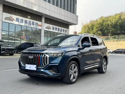 Geely 豪越L 2024 — фото 1