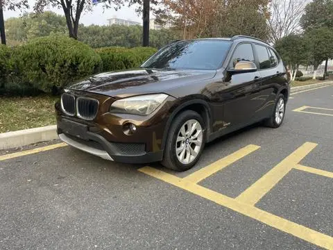 BMW X1 2013 — фото 1