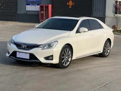 Toyota Reiz 2013