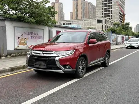 Mitsubishi 欧蓝德 2018