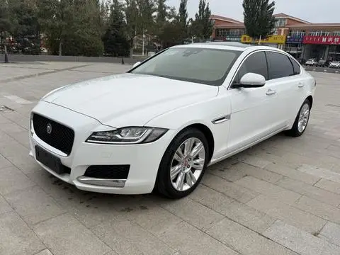 Jaguar XFL 2018