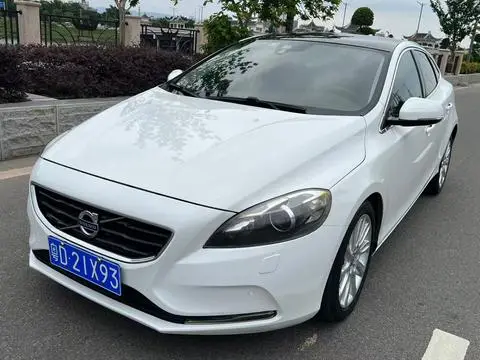 Volvo V40 2013