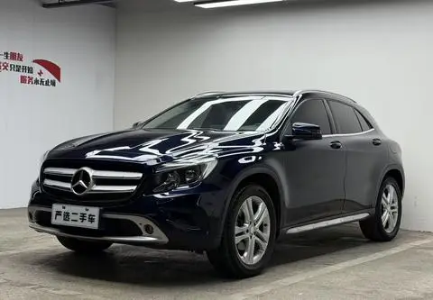 Mercedes-Benz GLA 2016