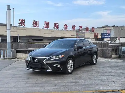 Lexus ES 2015