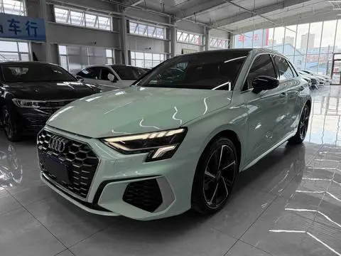 Audi A3 2022 — фото 1