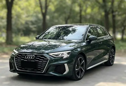 Audi A3 2023 — фото 1
