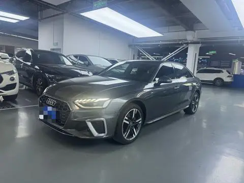 Audi A4L 2020