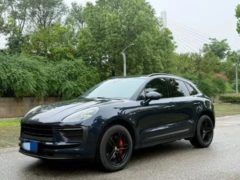 Porsche Macan 2022 — фото 1
