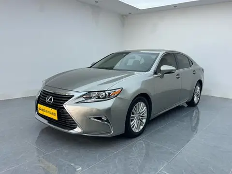 Lexus ES 2015