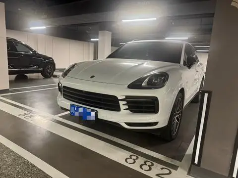 Porsche Cayenne 2023 — фото 1