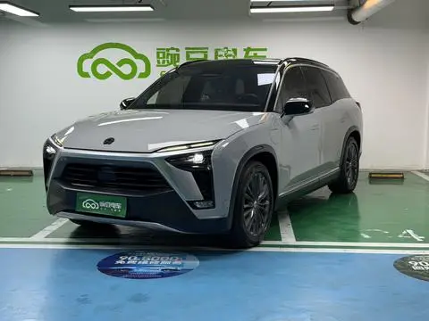 NIO ES8 2020