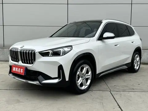 BMW X1 2023 — фото 1