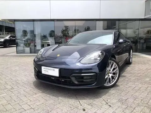 Porsche Panamera 2023