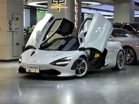 McLaren 720S 2019 — фото 1