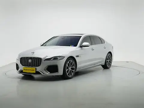 Jaguar XFL 2021
