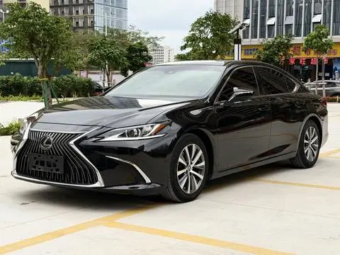 Lexus ES 2018