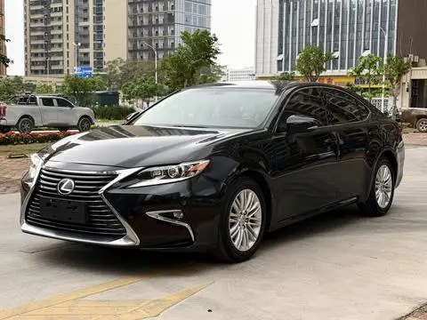 Lexus ES 2015