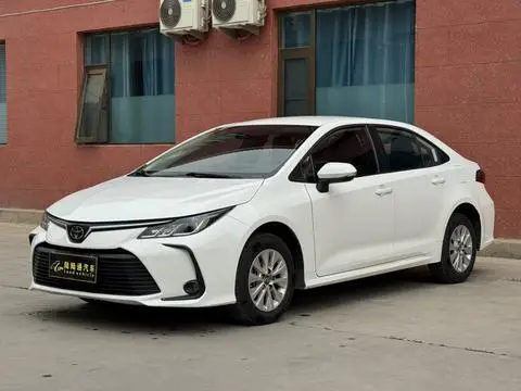 Toyota Corolla 2023 — фото 1