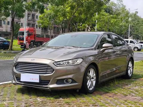 Ford 蒙迪欧 2013