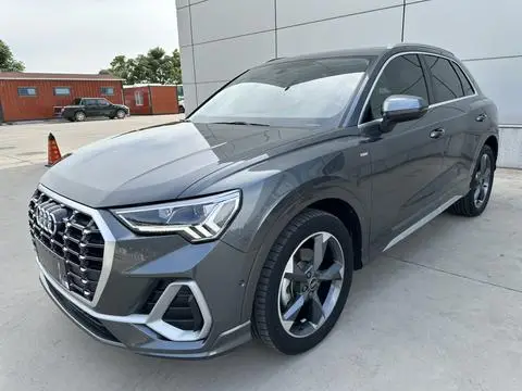 Audi Q3 2023 — фото 1
