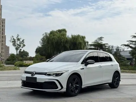 Volkswagen Golf 2021