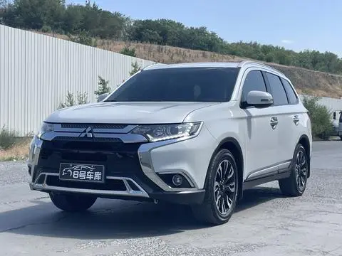 Mitsubishi 欧蓝德 2018