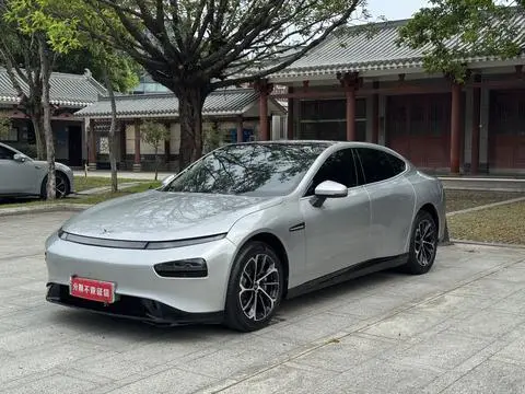 XPeng 小鹏P7 2022