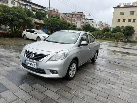 Nissan 阳光 2011