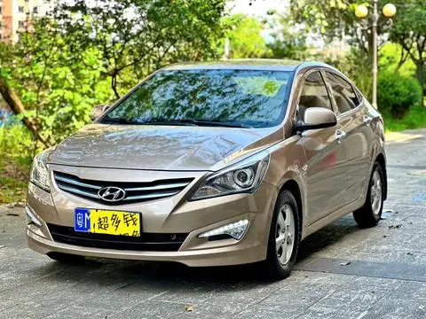 Hyundai 瑞纳 2014