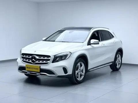 Mercedes-Benz GLA 2017 — фото 1