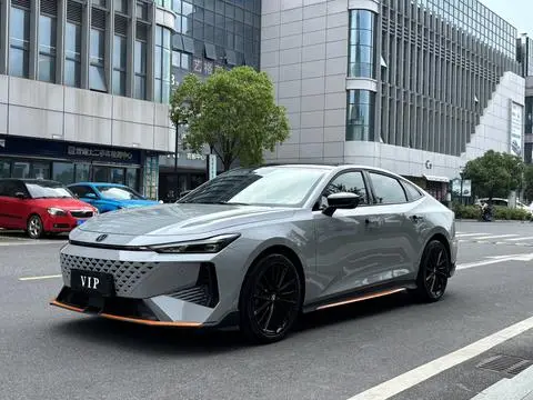 Changan UNI-V 2024