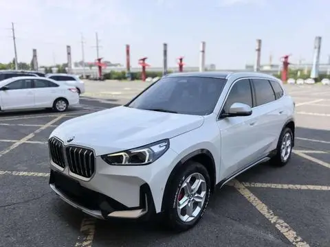 BMW X1 2023 — фото 1