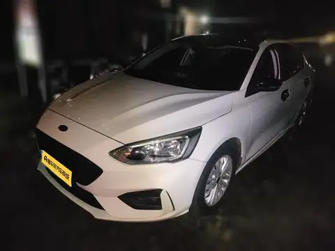 Ford Focus 2020 — фото 1