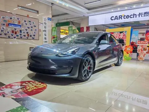 Tesla Model 3 2022