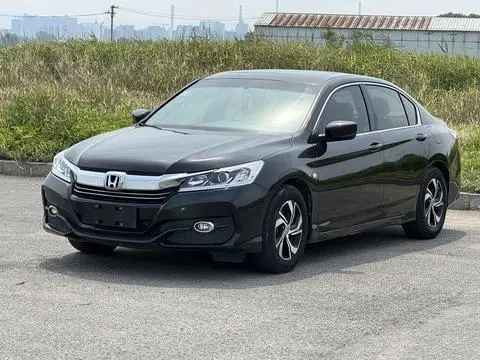 Honda Accord 2016 — фото 1