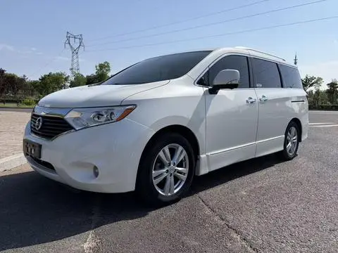 Nissan 贵士 2015