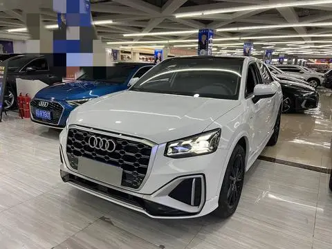 Audi Q2L 2022