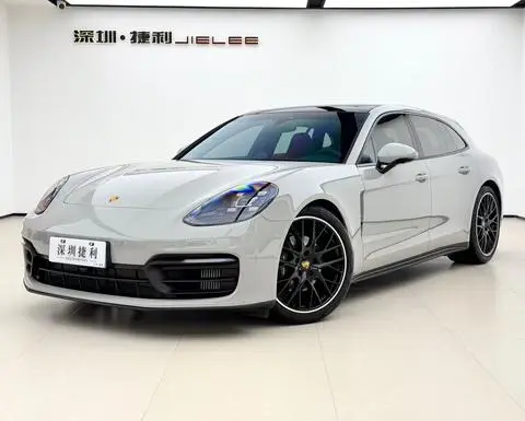 Porsche Panamera 2023