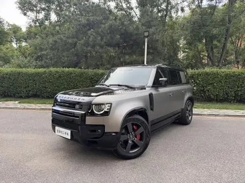 Land Rover 卫士 2025