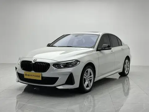 BMW 1 Series 2021 — фото 1